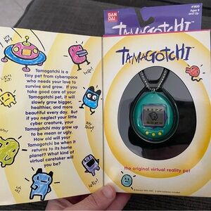 Original 1996-1997 Bandai Tamagotchi